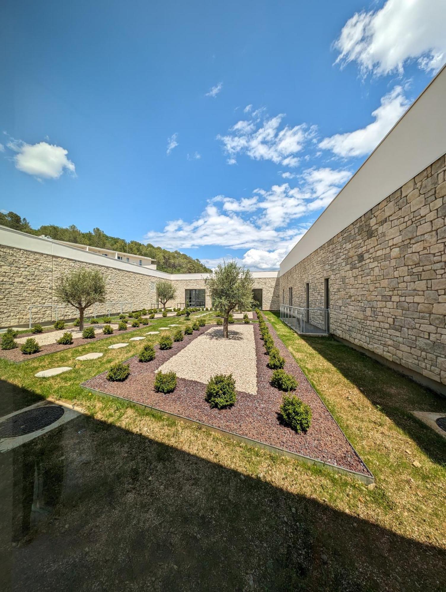 Hotel Des Thermes Des Fumades 3*
